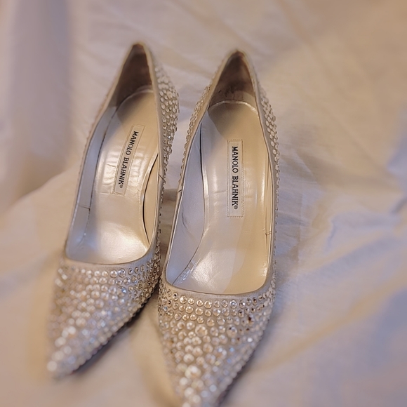 Manolo Blahnik BB Crystal Satin Pumps - Picture 5 of 9